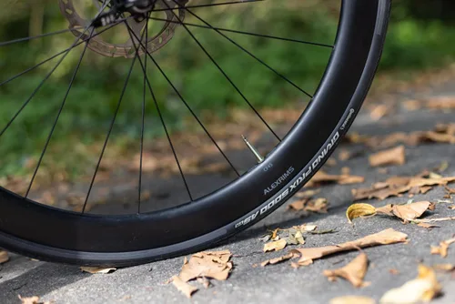 Miniatura 5 de Continental Grand Prix 5000 All Season TR - Tubeless Road Bike Tire Conquer Every Season - BlackChili, Vectran Breaker, LazerGrip, Active Comfort
