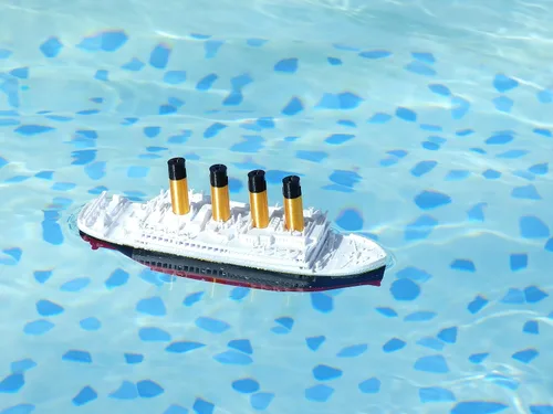 Miniatura 6 de TheRoller3d Modelo de bañera flotante RMS Titanic (solo modelo de bañera italiana)