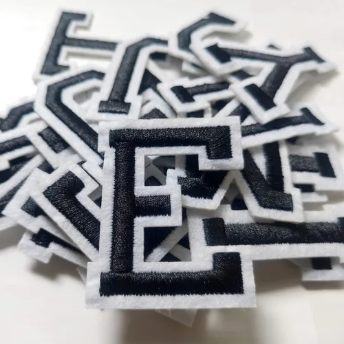 Miniatura 2 de Parches de letras termo-adhesivas de 52 piezas, parches de letras bfuee del alfabeto bordado A-Z, para sombreros, camisas, jeans, bolsas