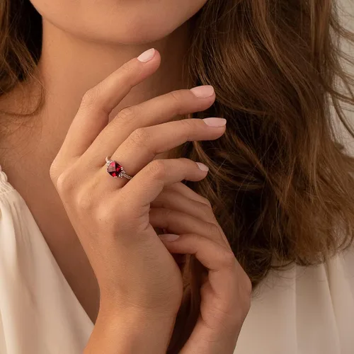 Miniatura 2 de Peora Anillo de rubí creado para mujer, oro blanco de 14 quilates con topacio blanco auténtico, diseño de 3 quilates con corte de cojín de 0.315in