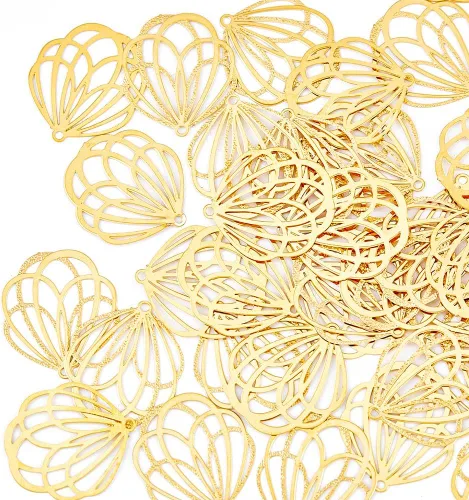 40 dijes de filigrana chapados en oro de 18 quilates, colgantes huecos de acero inoxidable, adornos de metal grabados para manualidades, pulseras,