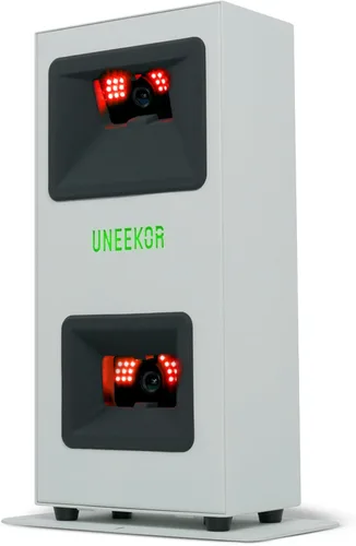 Uneekor EYE MINI CORE Monitor y simulador de lanzamiento de golf, 15 puntos de datos de bola, latencia casi cero, funciona con GSPro, TGC19 y E6