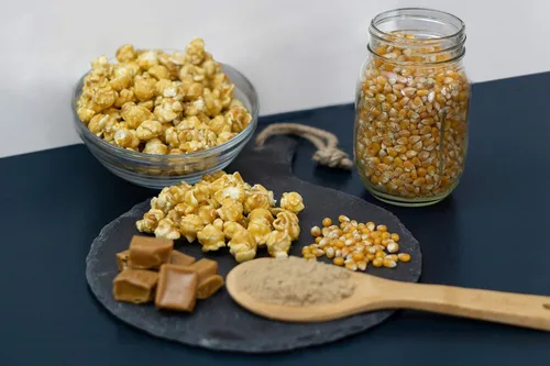 Miniatura 5 de The Classics - Lata de palomitas de maíz gourmet de 2 galones: disfruta de queso, caramelo y Kettle Korn Hecho a mano por encargo Perfecto
