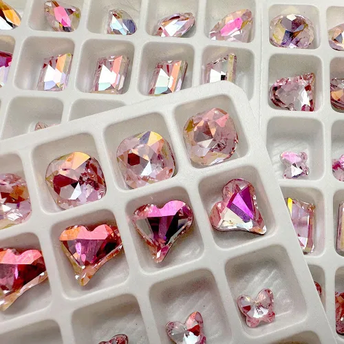 Miniatura 7 de 25 piezas de diamantes de imitación y dijes rosas para uñas, formas brillantes de mariposa y corazón, diamantes rectangulares y diamantes