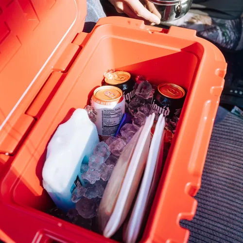 Miniatura 6 de YETI Roadie 15 - Enfriador duro con correa de hombro DoubleDuty Rojo rescate