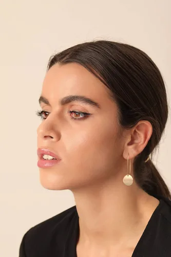 Miniatura 4 de Aretes colgantes largos de oro con forma de círculo de Simicircle para mujer, ligeros, moneda de disco circular, geométricos, planos, cepillados