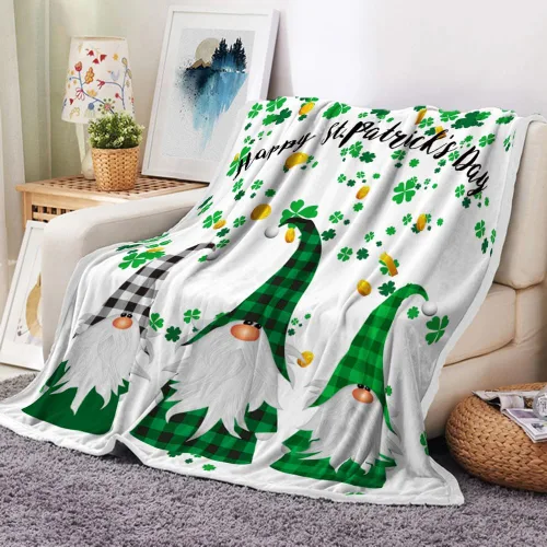 MERCHR - Manta del Día de San Patricio con Enano, Hojas de Trébol Verde, Mantas y Sobres de Shamrock, Mantas de Franela Super Suave y Cálidas para