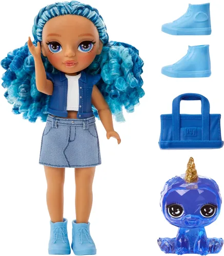 Miniatura 2 de Rainbow High Littles - Sapphire Bradshaw, muñeca pequeña con monedero azul de 5.5 pulgadas, juguete mágico para mascotas, regalo de juguete