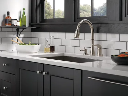 Miniatura 2 de Grifo de Cocina Delta Kate de Níquel Cepillado con Rociador Extraíble y Dispensador de Jabón, Grifo Moderno de Fregadero de Cocina de Dos Orificios