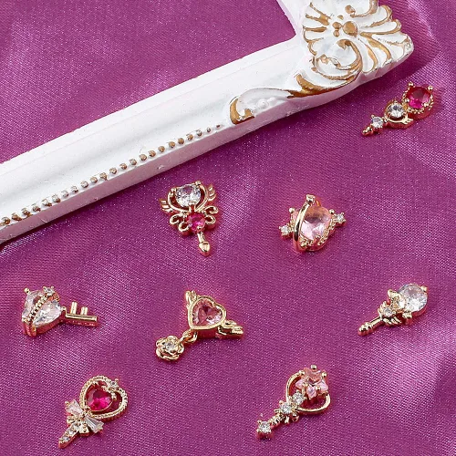 Miniatura 8 de 8 dijes de uñas 3D con forma de cetro de corazón y circón, estrella de lujo, diamantes de imitación para uñas, corazones brillantes, estrellas