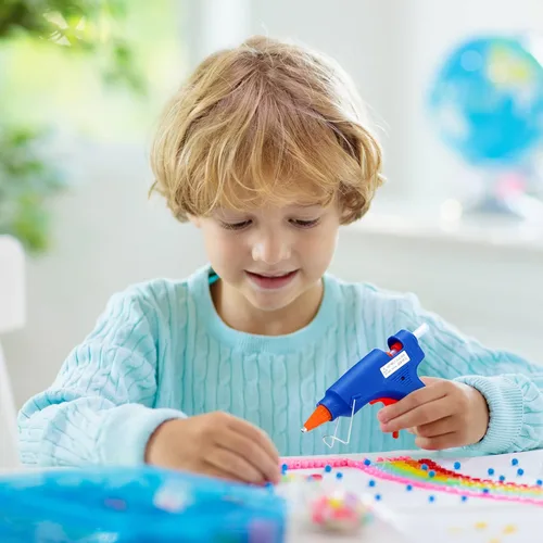 Miniatura 6 de Zhengmy Mini pistola de pegamento caliente con barras de pegamento para proyectos de clase, pequeña pistola termofusible para niños de baja