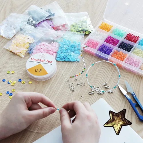 Miniatura 4 de CCINEE Kit de 10322 piezas de cuentas de semillas de vidrio y lentejuelas sueltas, cuentas de manualidades pequeñas de 4 mm, cuentas diminutas de 6