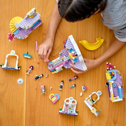 Miniatura 6 de LEGO Friends Heartlake City Shopping Mall 41450 Kit de construcción; incluye minimuñecas Friends para despertar un juego imaginativo; los elementos