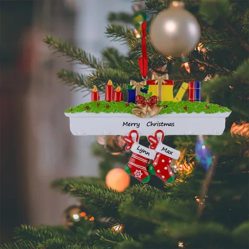 Miniatura 2 de Adorno de Navidad familiar 2023 personalizado, medias de mantel para familia de 2, adorno para árbol de Navidad, regalo de recuerdo personalizado