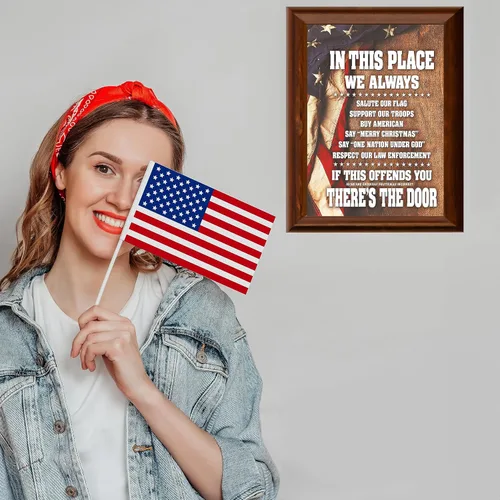 Miniatura 5 de In This Place - Póster de decoración de pared con la bandera estadounidense «We Salute & Support», este póster patriótico de arte de pared es un