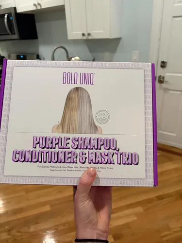 Miniatura 2 de Set de regalo de Champú, Acondicionador y Mascarilla Trío Púrpura. Elimina tonos amarillos metálicos. Aclarante para rubio, platino, ceniza