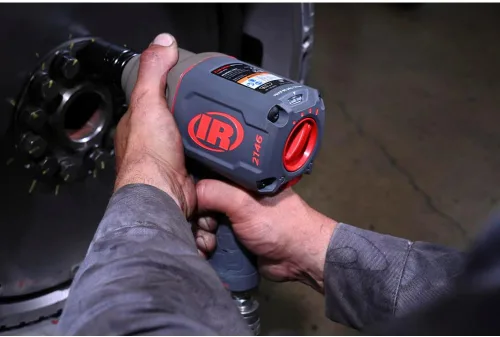 Miniatura 10 de Ingersoll Rand 2146Q1MAX Llave de impacto neumática de transmisión de 3/4 pulgadas con diseño silencioso de empuñadura de pistola y par de torsión