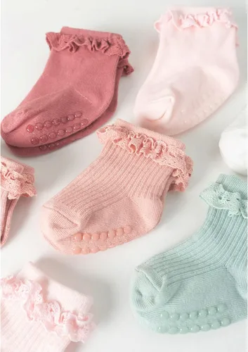 Miniatura 4 de Calcetines antideslizantes para niñas pequeñas, diseño de volantes antideslizantes con empuñaduras para bebés de 0 a 3 años (paquete de 8)