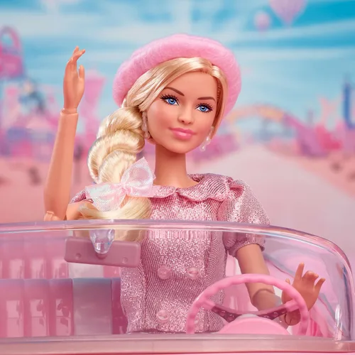 Miniatura 3 de Muñeca de Barbie de la película, Margot Robbie como, coleccionable con blusa rosa y conjunto de tutú con falda, con cabello peinado y joyería a juego