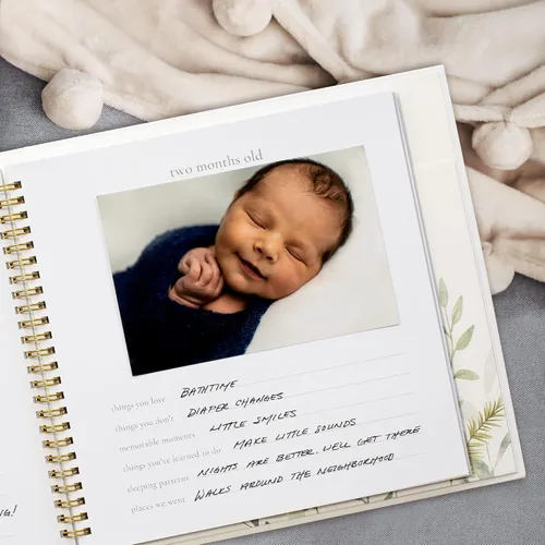 Miniatura 4 de Libro de recuerdos para bebés para niños y niñas – Álbum de fotos atemporal para bebés de los primeros 5 años – Diario álbum de recortes de género