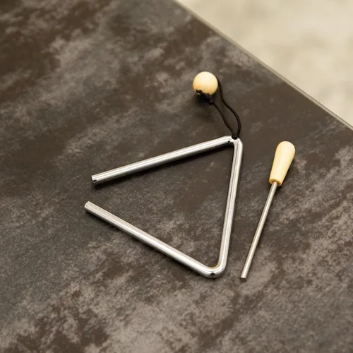 Miniatura 5 de Musfunny Triángulo de percusión de mano con Striker, instrumento musical de triángulos de acero ritmo (5 pulgadas)