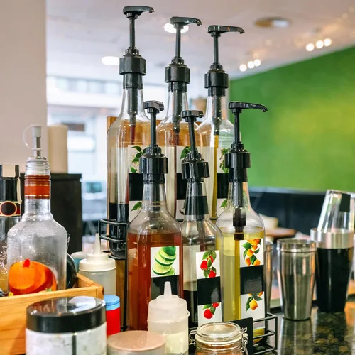 Miniatura 7 de Maxdot 2 piezas botellas de jarabe de 25 oz con bomba, botellas de cuello largo, dispensador de bomba de jarabe de plástico para accesorios de bar