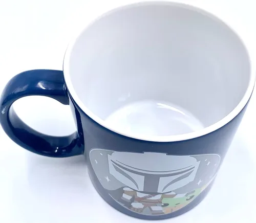Miniatura 3 de Silver Buffalo Star Wars Mandalorian and the Child Baby Yoda Grogu Jumbo - Taza de café de cerámica de 20 onzas, imagen de 2 caras