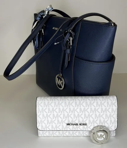 Miniatura 5 de Michael Kors Charlotte Bolso grande con cremallera y gancho triple a juego azul marinoSignature MK blanco brillante NavySignature Mk Bright White