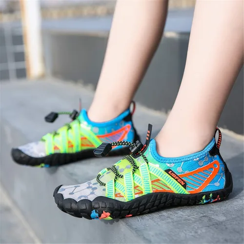 Miniatura 4 de UBFEN - Zapatos para el agua para niños y niñas zapatos acuáticos y livianos de secado rápido para ir a la playa practicar deportes hacer natación e