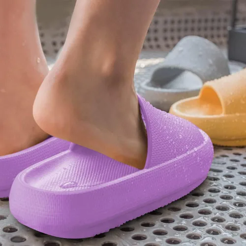 Miniatura 7 de Sandalias de nube para niños, niñas, niños, pantuflas de ducha y baño, cómodas pantuflas antideslizantes de suela gruesa para verano, zapatos