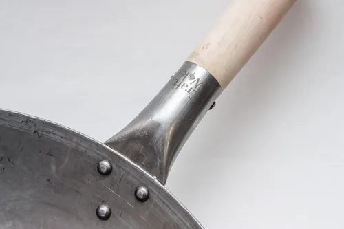 Miniatura 8 de Craft Wok Wok plano de 14 pulgadas con tapa, juego de tapa tradicional de acero al carbono martillado y cúpula para pow wok, parte inferior plana