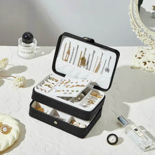 Miniatura 7 de Estuche de joyería de viaje, caja organizadora de joyas portátil con 3 capas de almacenamiento de piel sintética para aretes, collares, anillos