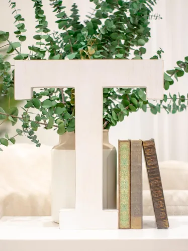 Miniatura 18 de BARNWOODUSA LLC Letras rústicas grandes del alfabeto, monograma de madera de pie para decoración de mantel y chimenea, bloques decorativos de letras