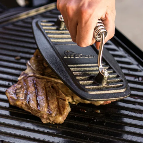 Miniatura 8 de BBQ Dragon Prensa para parrilla de hierro fundido – Prensa de hamburguesas, tocino y panini resistente de 2.9 libras – Pre sazonada para asar