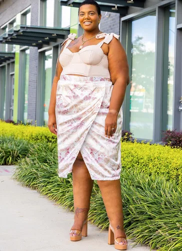 Miniatura 4 de Know Me Aaronica B. Cole, diseño de costura para mujer con parte superior y falda lápiz, código de diseño ME2015, tallas 16W-18W-20W-22W-24W-26W