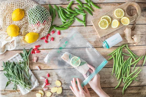 Miniatura 7 de MASTRAD - Stor'eat Smart Bags S - Bolsas reutilizables para Sous Vide - Mantén la comida fresca - Cocina saludable - Juego de 10-8.7 x 8.3 pulgadas