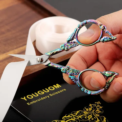 Miniatura 5 de YOUGUOM Tijeras de Bordado para Costura – Tijeras Pequeñas Vintage Afiladas de Detalle para Manualidades, Obras de Arte, Hilo de Labores, Arcoíris