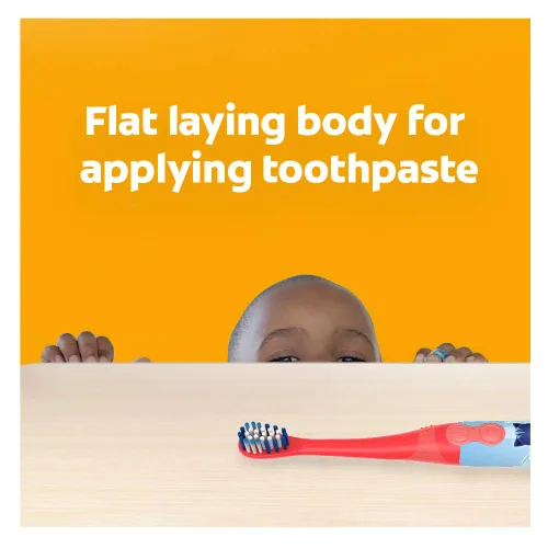 Miniatura 8 de Colgate, Máscaras de pijama para niños, cerdas extrasuaves, el color puede variar, 1 cepillo de dientes alimentado por batería, 1 unidad
