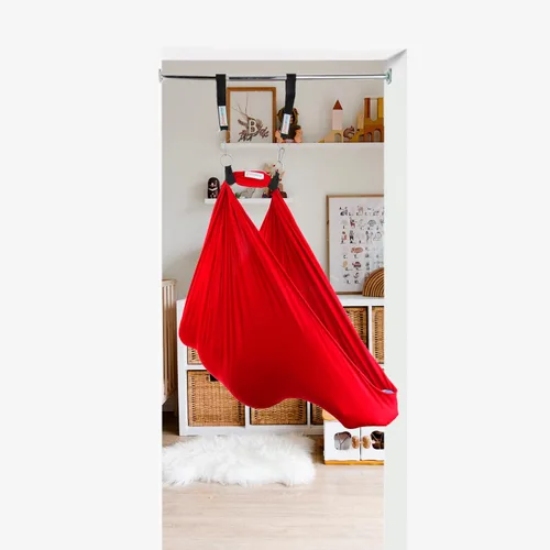 Miniatura 3 de DreamGYM Doorway Sensory Swing Kit - Columpio de compresión rojo y barra de trapecio con anillos de gimnasio azules