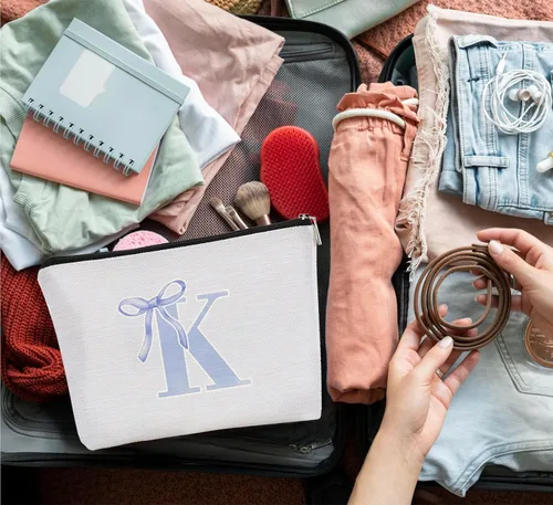 Miniatura 3 de Coquette - Bolsa de maquillaje con lazo, inicial K, regalos personalizados para chicas adolescentes, regalos con monograma lindos y modernos preppy