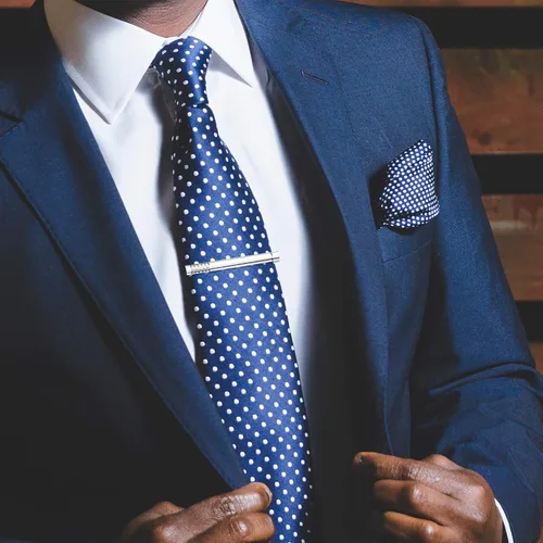 Miniatura 5 de Jstyle Juego de 12 clips de corbata para hombre, juego de clips de barra de corbata clásicos para corbatas regulares, clips de pellizco, clips