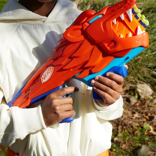 Miniatura 9 de NERF Wild Lionfury, lanzador de dardos fácil de jugar, 16 dardos Nerf Elite, juguetes de león Nerf Blaster para niños y niñas de 6 años en adelante