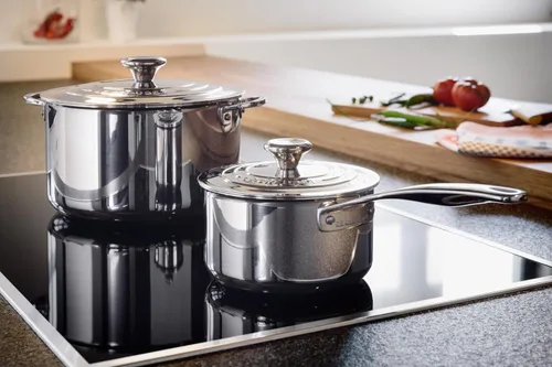 Miniatura 8 de Le Creuset Cacerola de acero inoxidable de tres capas de 2 cuartos de galón