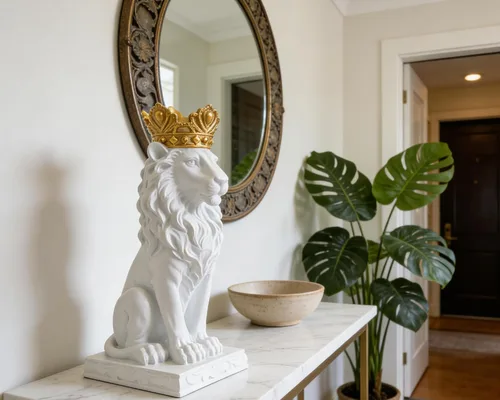 Miniatura 6 de Estatua de león de corona blanca, escultura para decoración del hogar, sala de estar, oficina, figura real de 9 pulgadas, símbolo de fuerza de Blanco