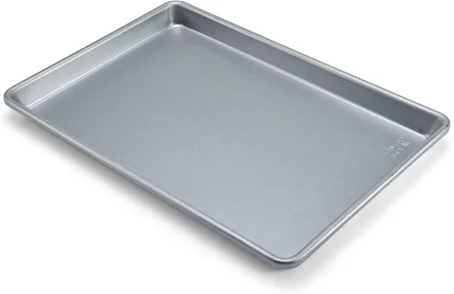 Miniatura 10 de Chicago Metallic Molde redondo para pasteles de 8 pulgadas, de aluminio reciclado de calibre pesado con borde reforzado con alambre para hornear