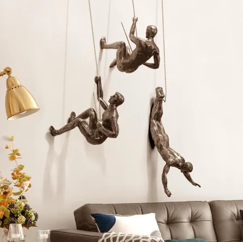 MODIRNATION "El Alpinista" Figura Colgante Moderna para Pared, Estatua de Resina Retro y Elegante para Decoración de Hogar y Oficina, Arte