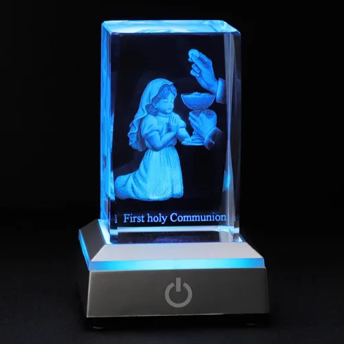 Miniatura 12 de KOMI Estatua de la Virgen María de cristal 3D con base de luz LED, estatuas de madre María grabadas con láser, regalos religiosos para mujeres