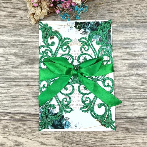 Miniatura 3 de 25 piezas de tarjetas de invitaciones de boda cortadas con láser con purpurina verde con sobres, hojas interiores en blanco, cintas