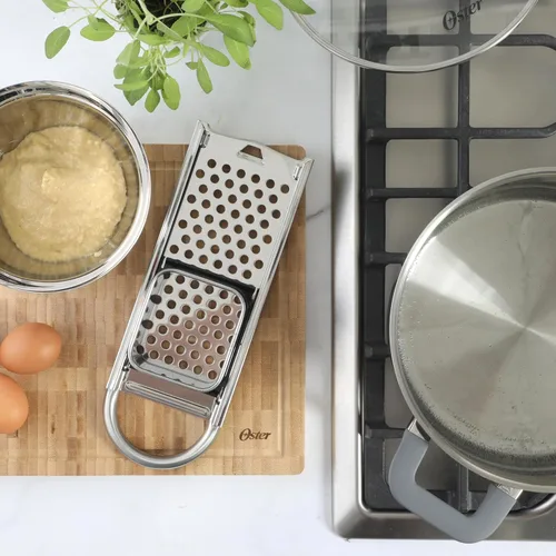 Miniatura 5 de Oster Helmsdale Spaetzle Maker de acero inoxidable - Máquina tradicional alemana de fideos para huevos