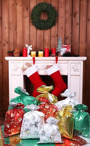 Miniatura 7 de WesGen Bolsas de regalo de Navidad, 32 bolsas de regalo de Papá Noel en 4 tamaños y 4 diseños con lazos de cinta y etiquetas para envolver